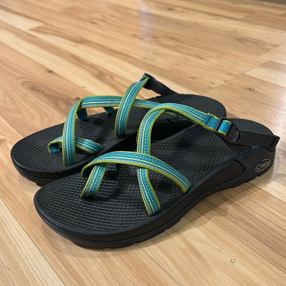 Chaco slip on sandals